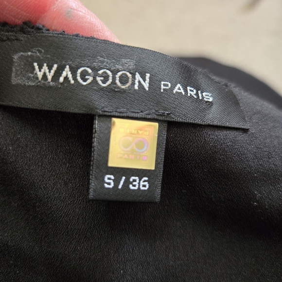 WAGGON PARIS lightweight Lace Overlay Hi-Lo Top. Size Small - Picture 9 of 14